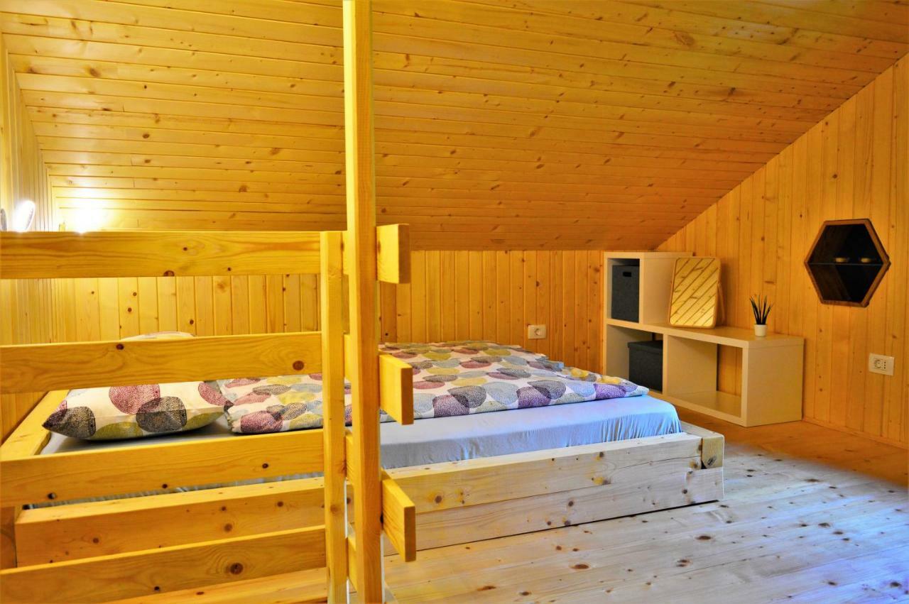 Sleeping With The Bees Kozjak Kobarid Exterior foto